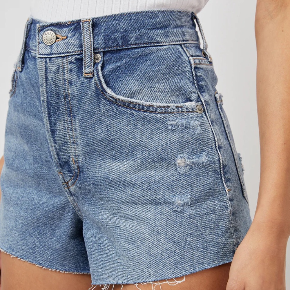 Rails High Rise Cut off Denim Shorts size 29 NWT - Picture 2 of 11